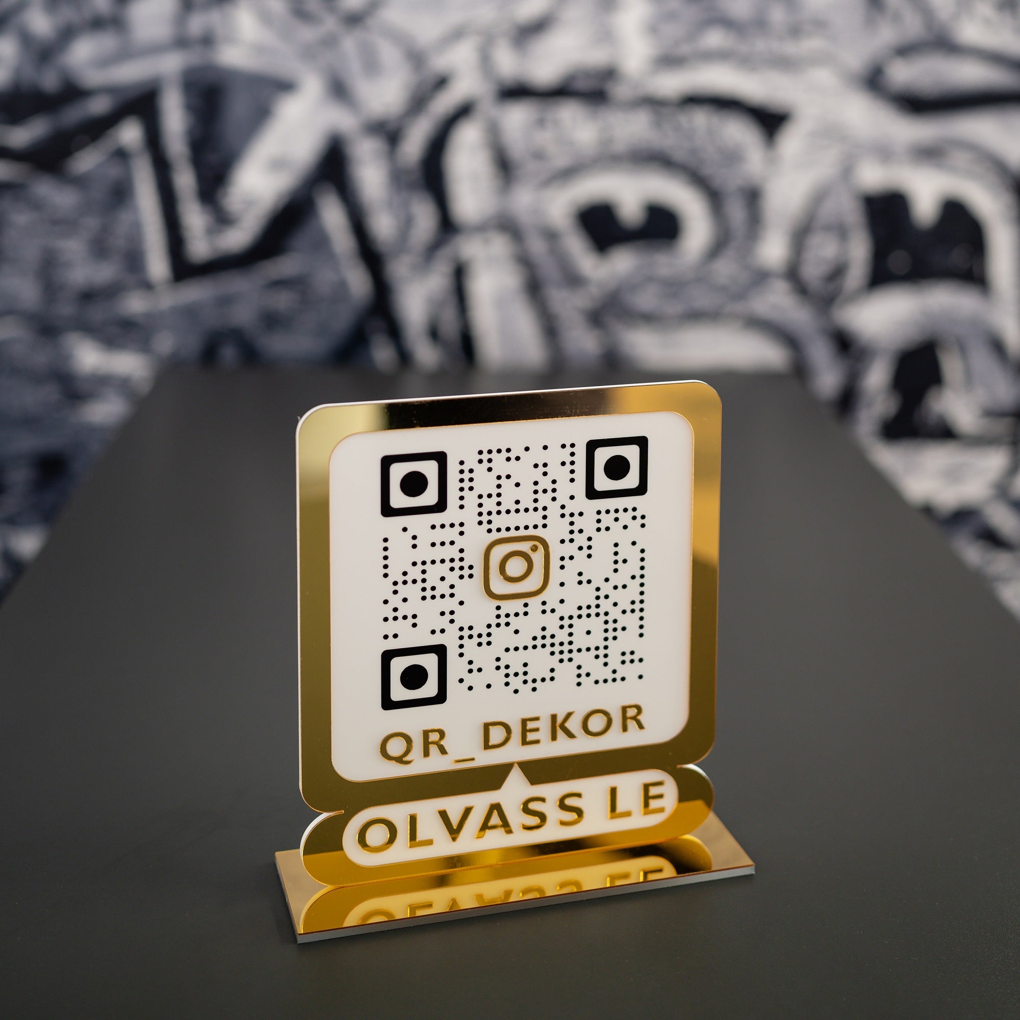 Instagram QR tábla