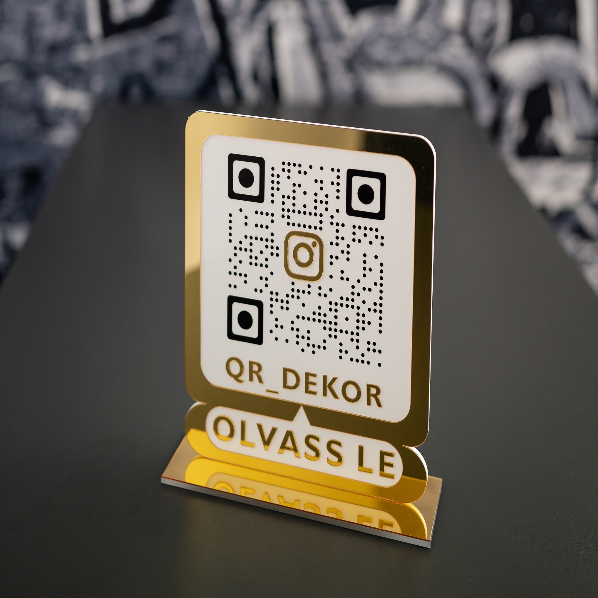 Instagram QR tábla