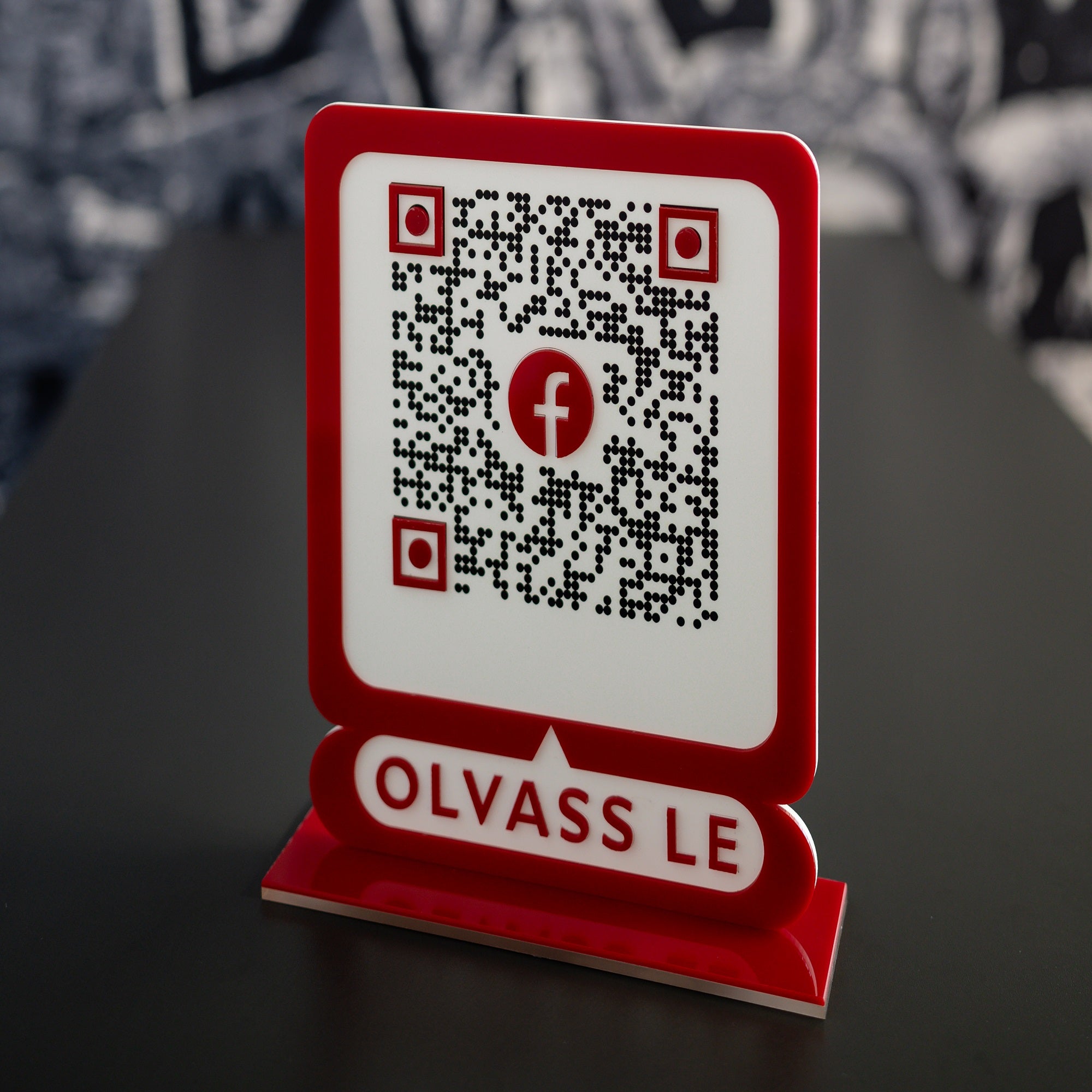 Facebook QR tábla