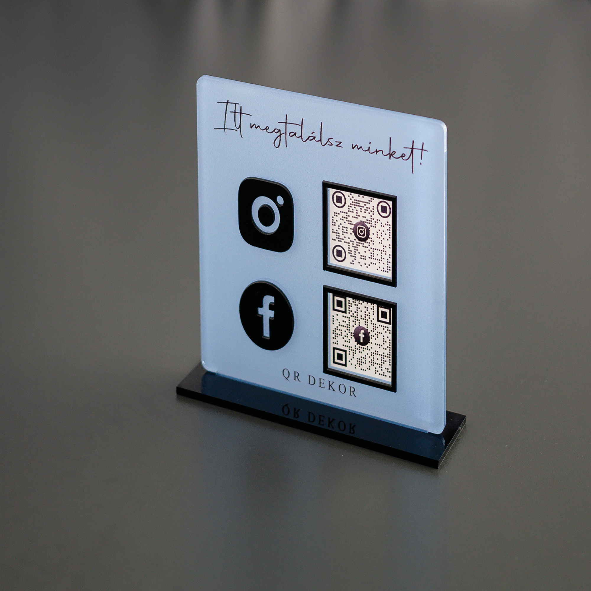 Instagram Facebook QR tábla Kék
