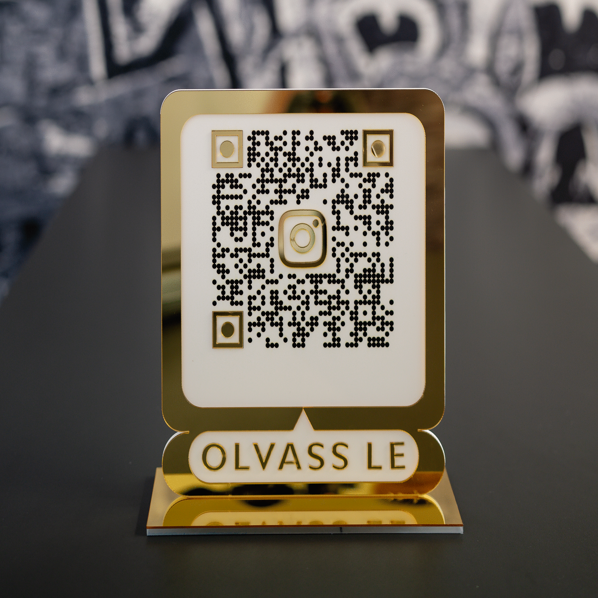 Instagram QR tábla